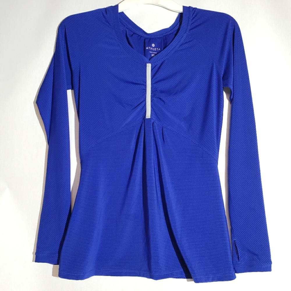 🦊 Athleta top athletic long sleeve blue shirt